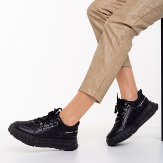 Γυναικεία αθλητικά παπούτσια μαύρα από οικολογικό δέρμα και ύφασμα Meriz