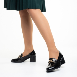 Love Sales - Εκπτώσεις Γυναικεία παπούτσια  μαύρα από οικολογικό δέρμα  λουστρίνι με τακούνι Fadila Προσφορά