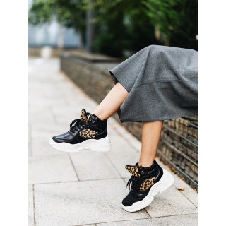 Spring Sale - Εκπτώσεις Γυναικεία αθλητικά παπούτσια  μαύρα από οικολογικό δέρμα Renia Προσφορά