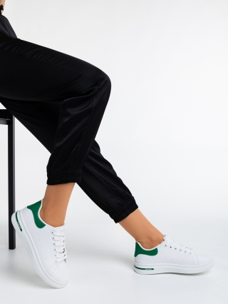 Εποχή εκπτώσεων - Εκπτώσεις Γυναικεία αθλητικά παπούτσια  λευκά με πράσινο από οικολογικό δέρμα  Kassiopeia Προσφορά
